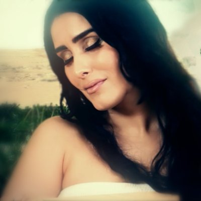Nadia Saya